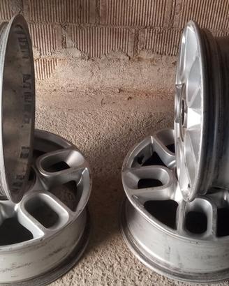 4 Cerchi in lega Misura R 15