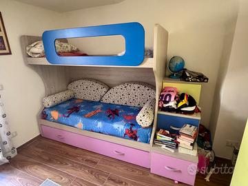 Cameretta unisex per bambini con 3 letti