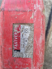 Vibratore per calcestruzzo