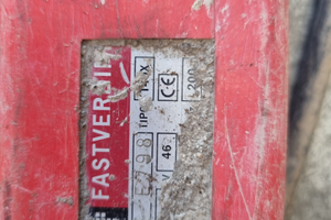 Vibratore per calcestruzzo