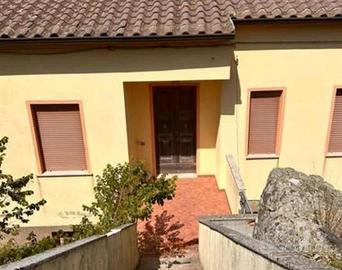 Immobile in asta di 147 m² con più di 5 locali a T