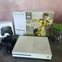 Xbox one con 2 controller e giochi