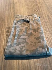 Pantaloni slim benetton