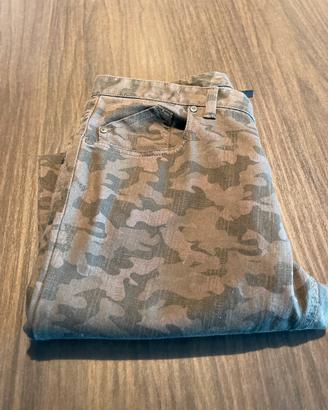 Pantaloni slim benetton
