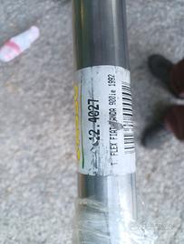 Marmitta centrale e supprto motore lato cambio