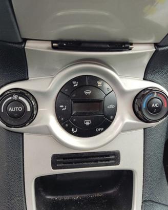 Comandi riscaldamento FORD FIESTA del 2010