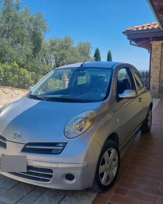 Auto nissan micra