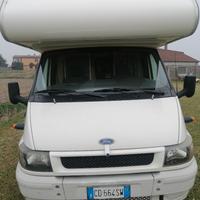 Camper mansardato
