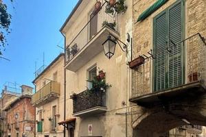 Casa indipendente di 76 m² con più di 5 locali e b