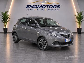 Lancia Ypsilon 1.0 FireFly 5 porte S&S Hybrid Silv