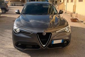Full optional sempre tagliandata ALFA ROMEO 190CV