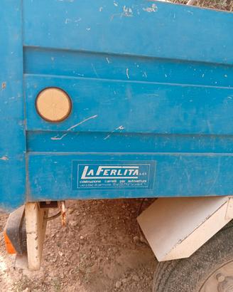carrello con documenti 