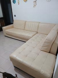 Divano angolare in pelle
