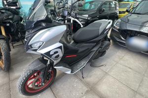 Aprilia SR GT 125 del 2023 USATO