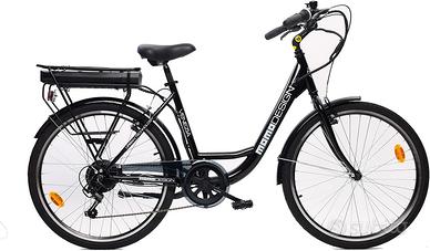 Bici elettrica pedalata assistita Momo Venezia