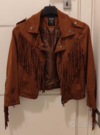 giubbino scamosciato Bershka con frange