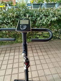 cyclette domyos essential 