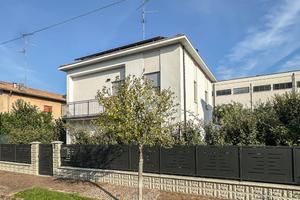 CASA INDIPENDENTE A CARPI