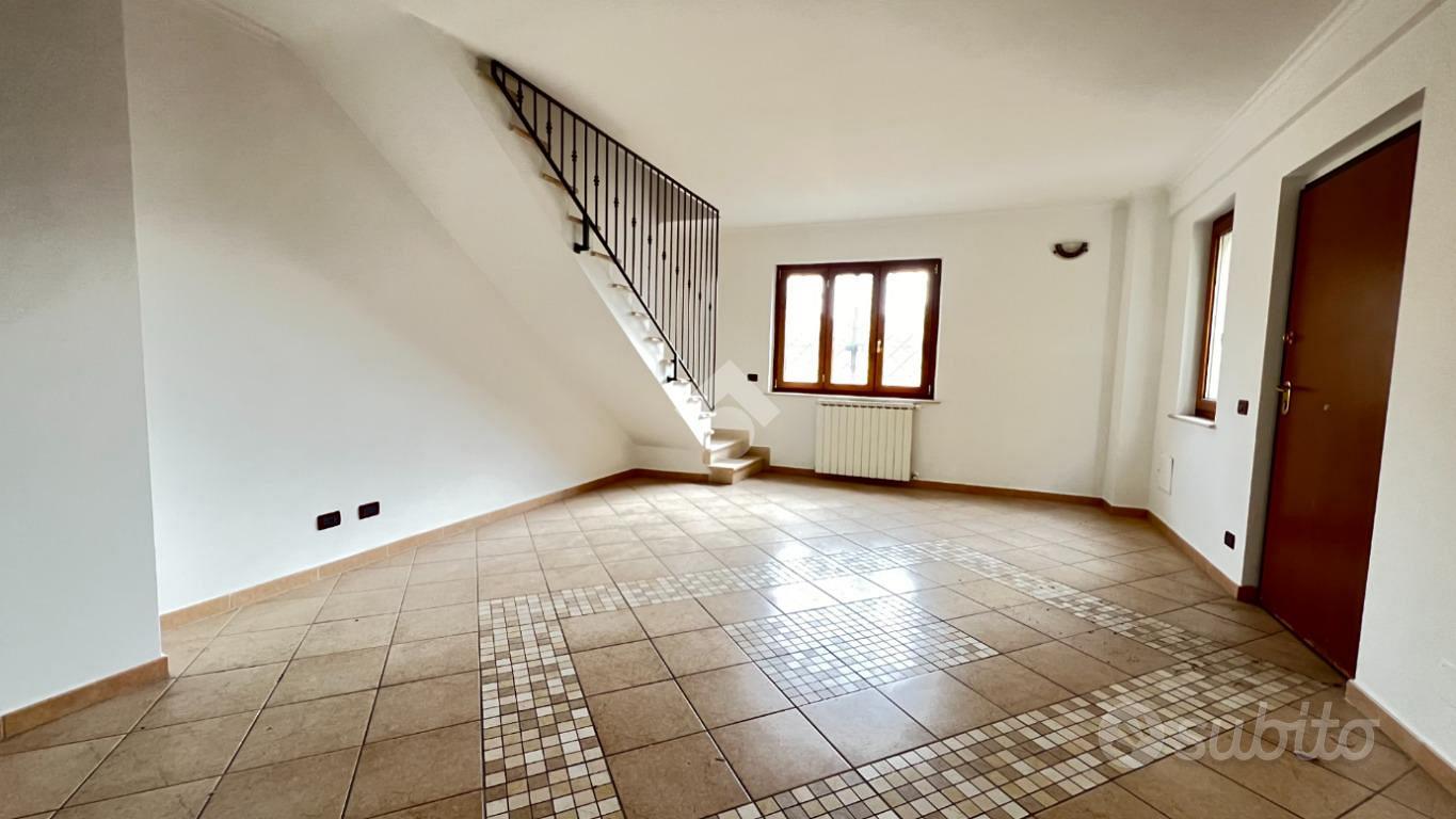3 LOCALI A CAPENA - Vista 2