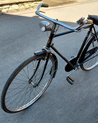 Bicicletta vintage con freni a bacchetta
