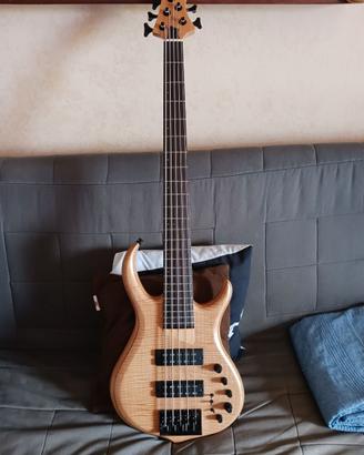 BASSO ELETTRICO MARCUS MILLER M7