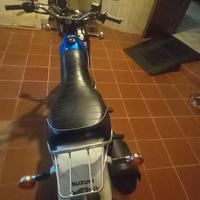 Suzuki RV Van Van 125 - 2016