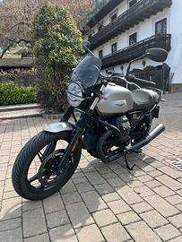 Moto Guzzi V7 Stone 850