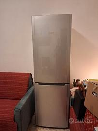 Frigorifero Hotpoint Ariston con congelatore 