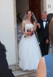 Abito da sposa sartoriale ricamato in filo di seta