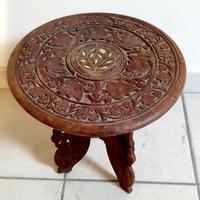 TAVOLINO IN LEGNO INTARSIATO