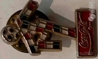 Mascotta ciao pin coca cola mondiali it 90