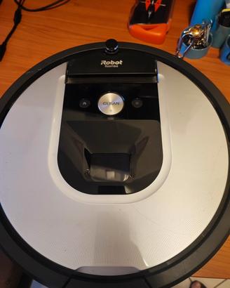 Aspirapolvere iRobot serie 900