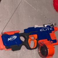 Nerf Elite HyperFire P90, con caricatore a tamburo