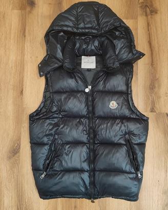 smanicato Moncler 