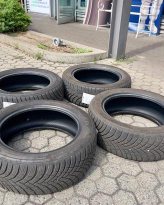 4 pneumatici invernali Hankook Winter i*cept RS3