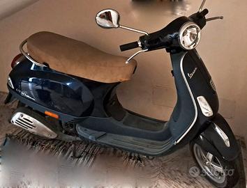 Piaggio Vespa 50 LX - 2013
