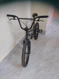 Bmx nera per ragazzo