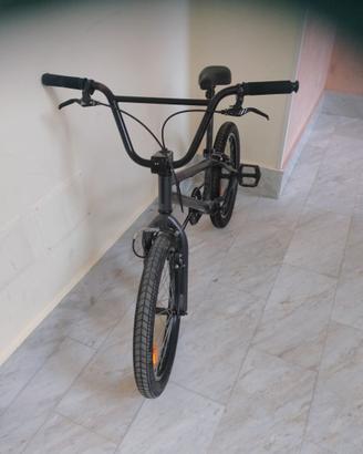 Bmx nera per ragazzo