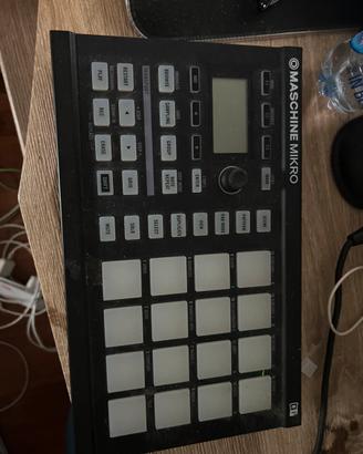 Native instruments Maschine Mikro MK1