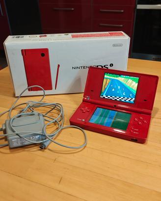 Nintendo DSi rosso boxato
