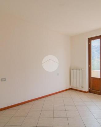 3 LOCALI A TOSCOLANO-MADERNO