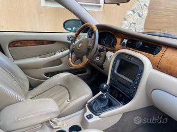 Jaguar x taip
