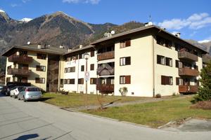 4 LOCALI A PINZOLO