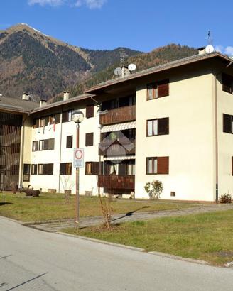 4 LOCALI A PINZOLO