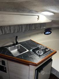Bayliner 27.55 nuova con posto barca