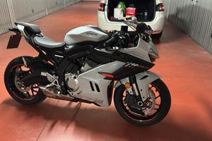 CF MOTO 675SR-R