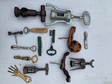 Vecchi cavatappi da collezione