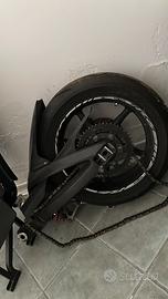 Ricambi yamaha r6 incidentata smembro