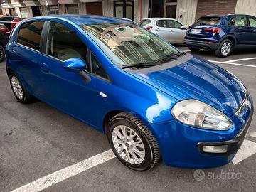Grande Punto eco diesel modello 2012 neopatentati