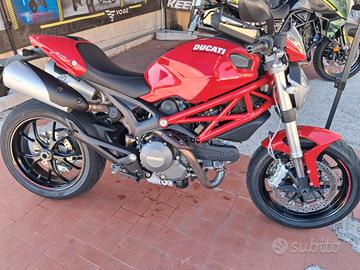 Ducati Monster 796